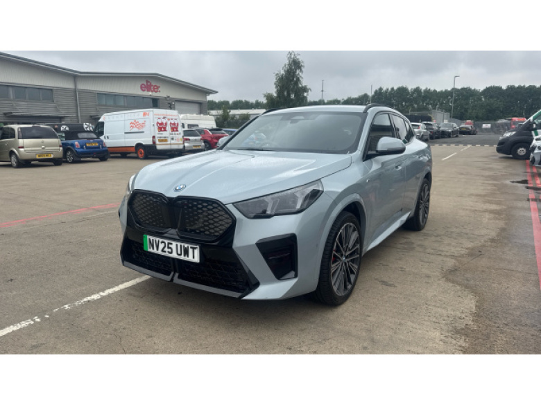 BMW iX2 150kW eDrive20 Shadow Edition 65kWh 5dr Auto Electric Hatchback